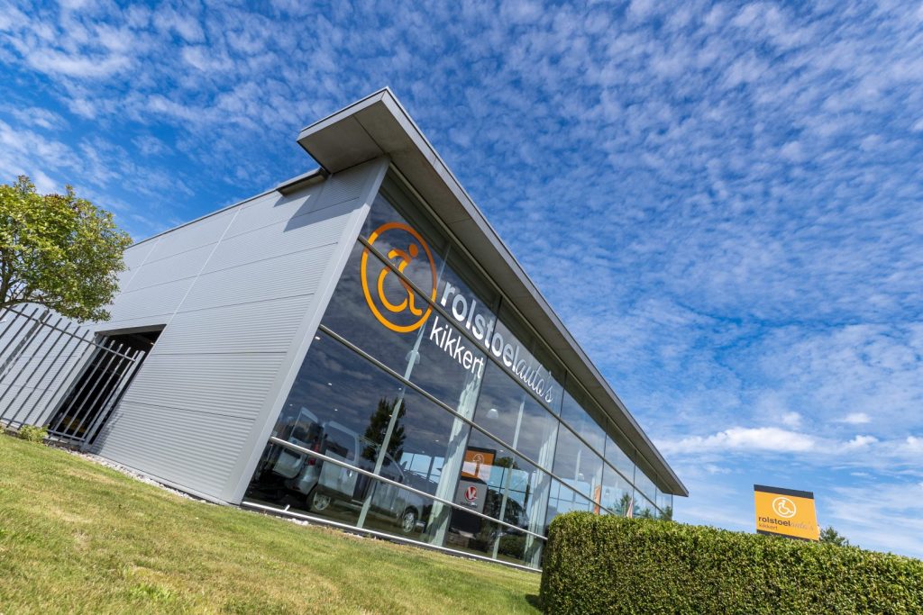 pand van kikkert rolstoelautos buitenkant 7